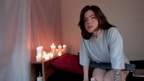 silverhase1 online show from March 18, 4:17 am