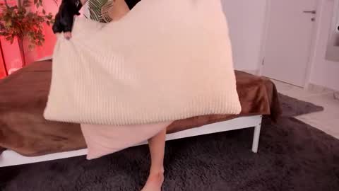 Wendy help me get get 69 likes  online show from October 13, 7:22 am