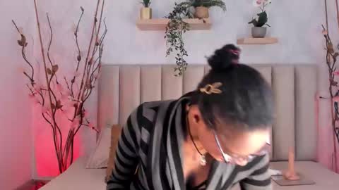 simona_brooke online show from September 23, 8:51 pm