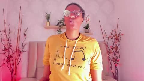 simona_brooke online show from September 15, 8:38 pm