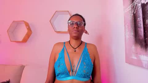 simona_brooke online show from December 1, 8:11 pm