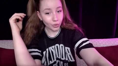 Sindi online show from February 8, 2:27 pm