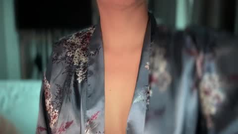 Sindra online show from October 3, 4:12 pm