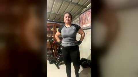sinfullwife6969 online show from July 4, 12:50 am