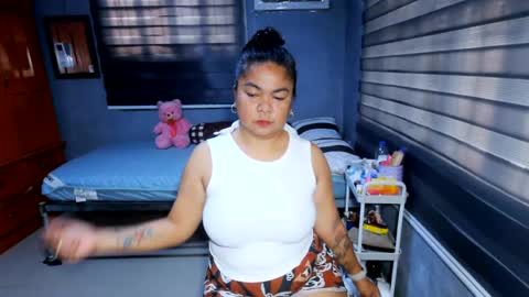 sinfullwife6969 online show from July 11, 2:55 am
