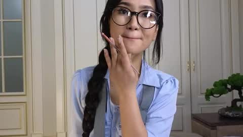 Ellie online show from May 22, 3:21 pm