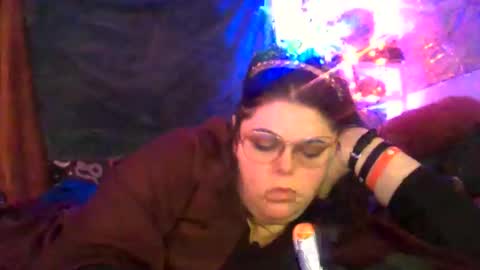 Siofra online show from October 25, 10:05 pm