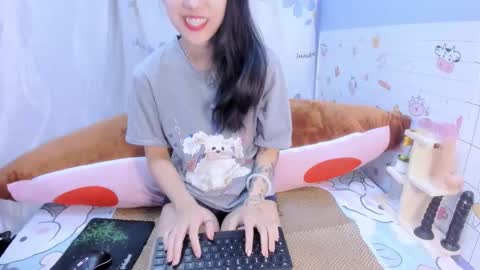 julila online show from October 4, 3:45 am