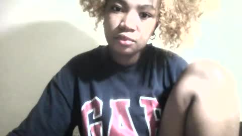 sisyh697532 online show from May 31, 8:31 am