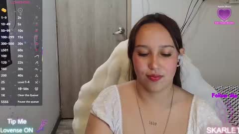 Alice online show from November 10, 8:59 pm