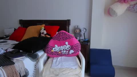 Skarleth King online show from January 17, 6:04 pm