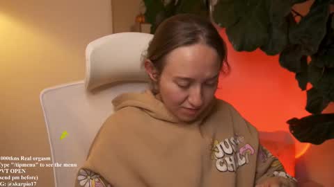 Im Scarlett  ONLINE  5pm-10pm NYC time  online show from September 11, 12:33 am