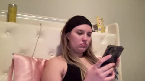 skiimaskabby online show from January 7, 12:03 am