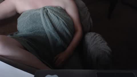 SKYLE   online show from January 25, 1:21 am