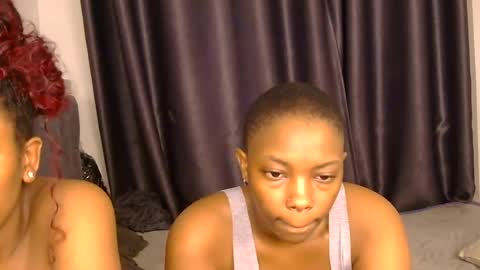 skylar28_ online show from July 14, 3:11 am