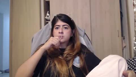 Skyler online show from March 4, 1:55 am