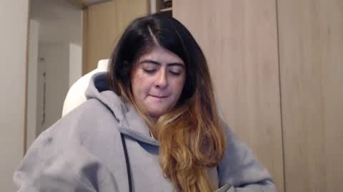 Skyler online show from February 16, 1:38 am