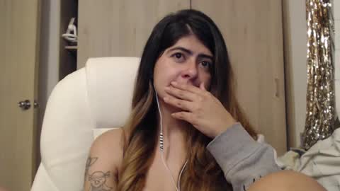 Skyler online show from March 6, 4:19 am