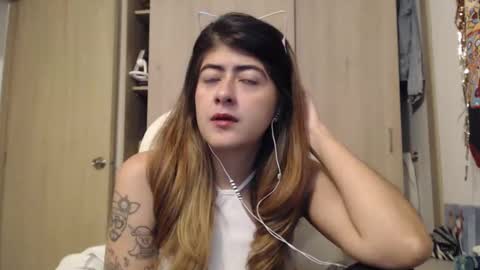 Skyler online show from March 1, 3:43 am