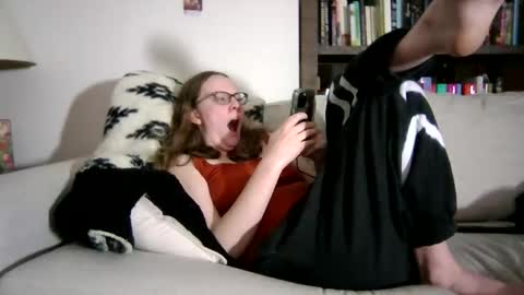 Sky Winters online show from April 6, 1:38 am