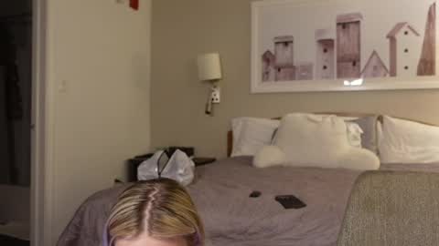 slavicprincesss online show from April 9, 12:57 am