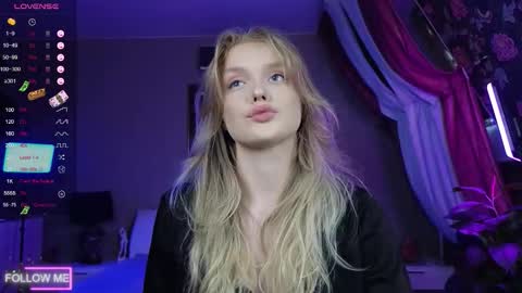 Lily online show from November 11, 11:40 am