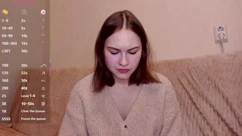 Alice online show from May 31, 7:04 pm
