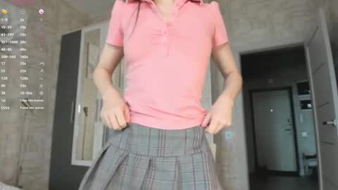 Rue or Sandra online show from October 31, 9:46 am