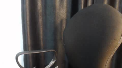 Teddy online show from November 26, 9:10 am