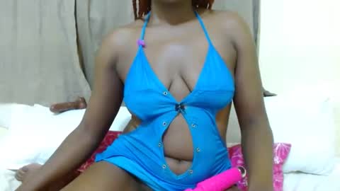slimshadey online show from March 12, 10:28 pm
