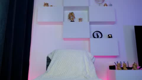 Ariana online show from February 4, 7:44 am