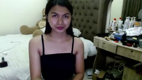 slutanndy11 online show from June 3, 12:45 am
