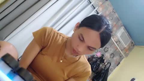 CHIE CHIE online show from April 6, 4:46 am