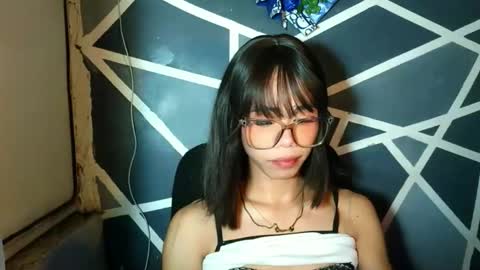 sluttypatotie online show from April 19, 4:18 pm