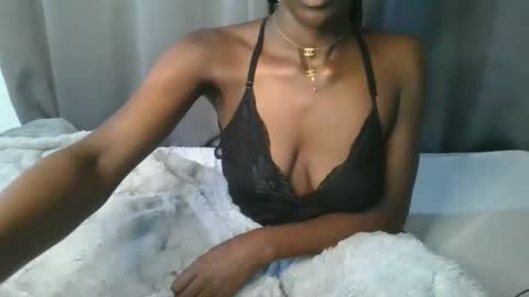 sly_rose online show from December 17, 10:03 pm