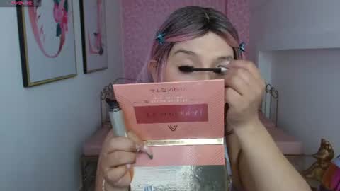 Mariana Torres online show from June 10, 1:21 pm