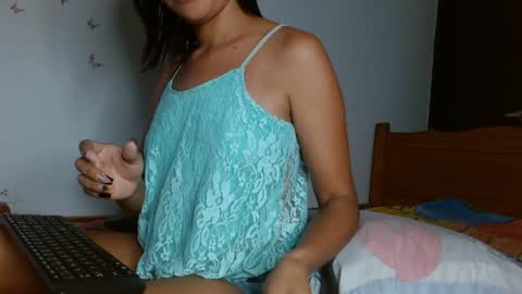 smallflorecita online show from January 15, 3:54 am