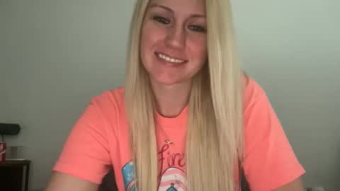 smexxii93 online show from March 2, 5:52 pm