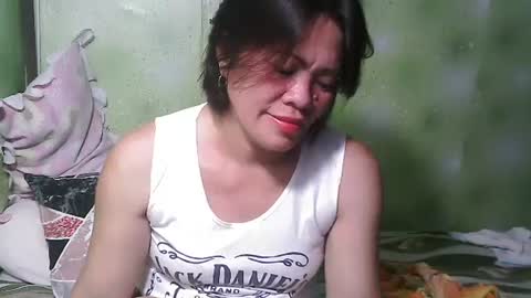 smilinglady27 online show from March 7, 10:35 am