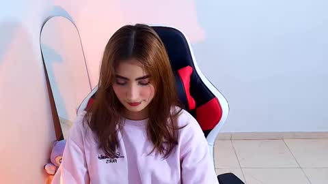 S A L O M M E online show from November 28, 3:09 am