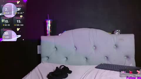 IG     OF red moonn online show from December 21, 3:22 am