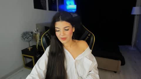 snowingwinter online show from November 20, 7:48 pm