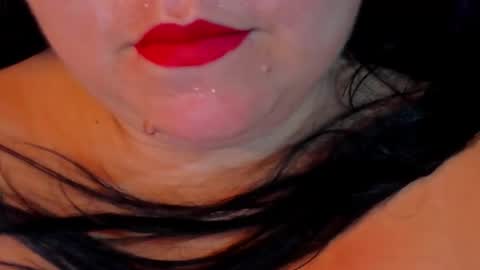 leidy online show from December 19, 7:51 pm