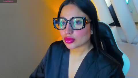 soffy_foxxy online show from July 7, 12:30 pm
