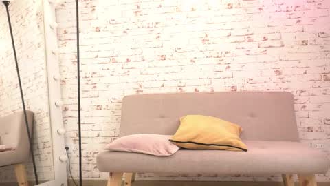 sofhia cruz online show from March 23, 6:36 pm