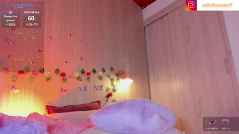 Sofi Blossom  online show from March 27, 8:42 pm