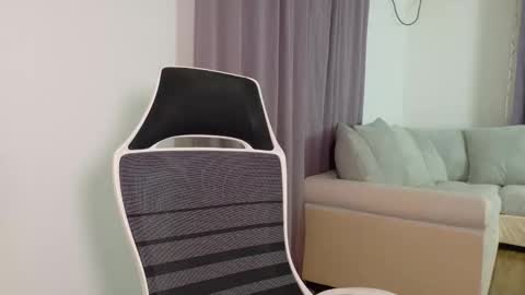 sofi moon26 online show from March 18, 8:58 pm