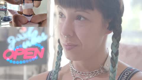 Sofi Mora online show from October 13, 3:04 pm