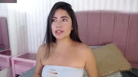 Susy online show from March 1, 5:05 pm