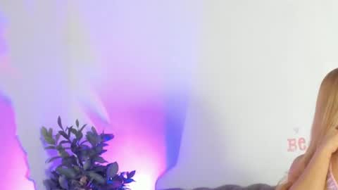 Sofia Vasquez online show from February 18, 11:08 pm